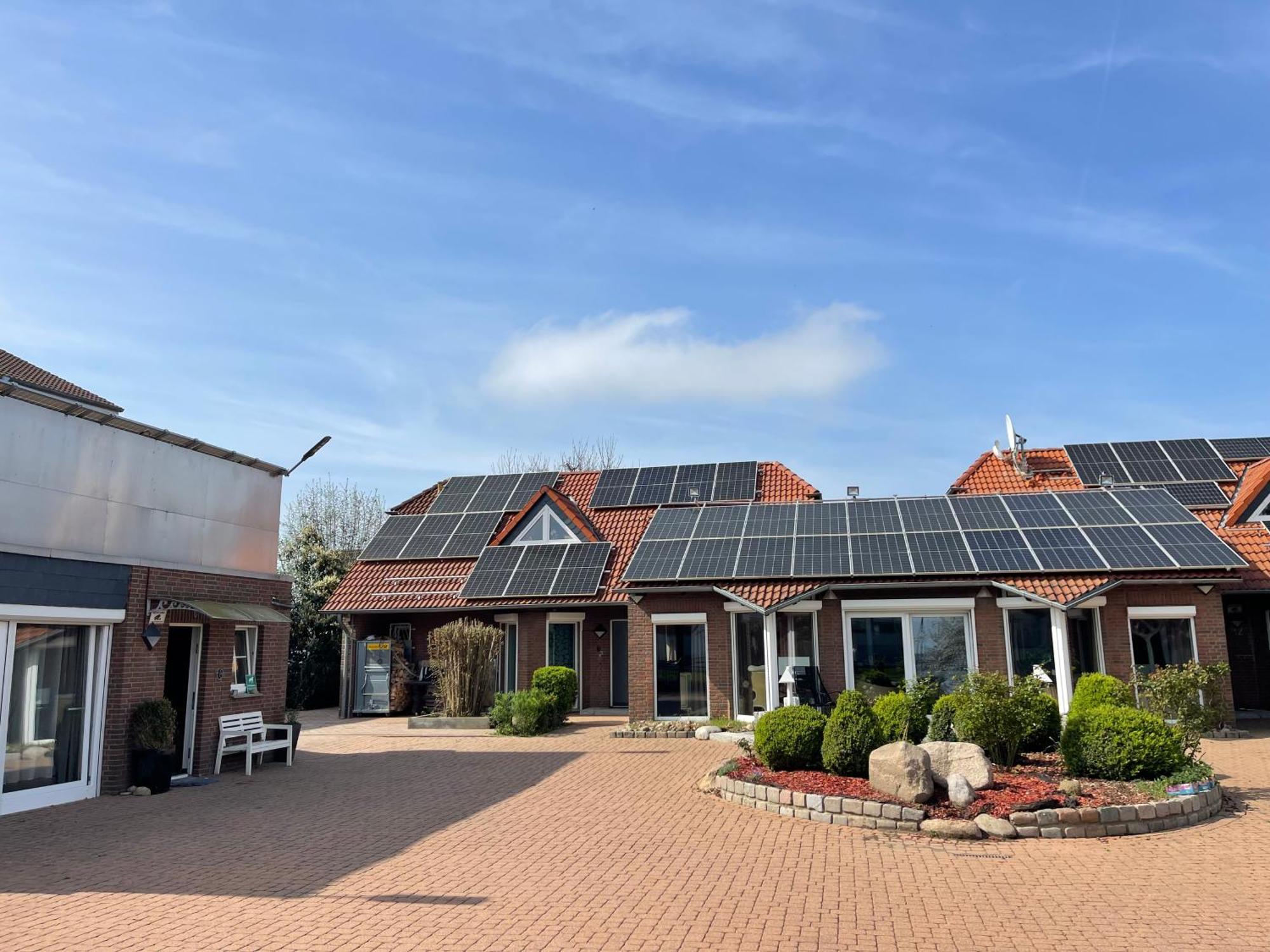 Modern House Gehrden Auf 2 Etagen, Nice Garten, Barbecue, Contactless Check-In, Free Parking Exterior foto