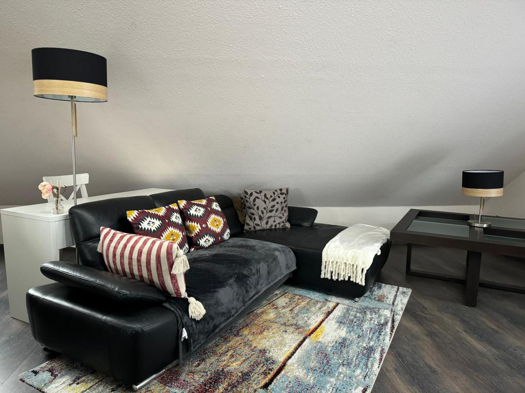 Modern House Gehrden Auf 2 Etagen, Nice Garten, Barbecue, Contactless Check-In, Free Parking Exterior foto