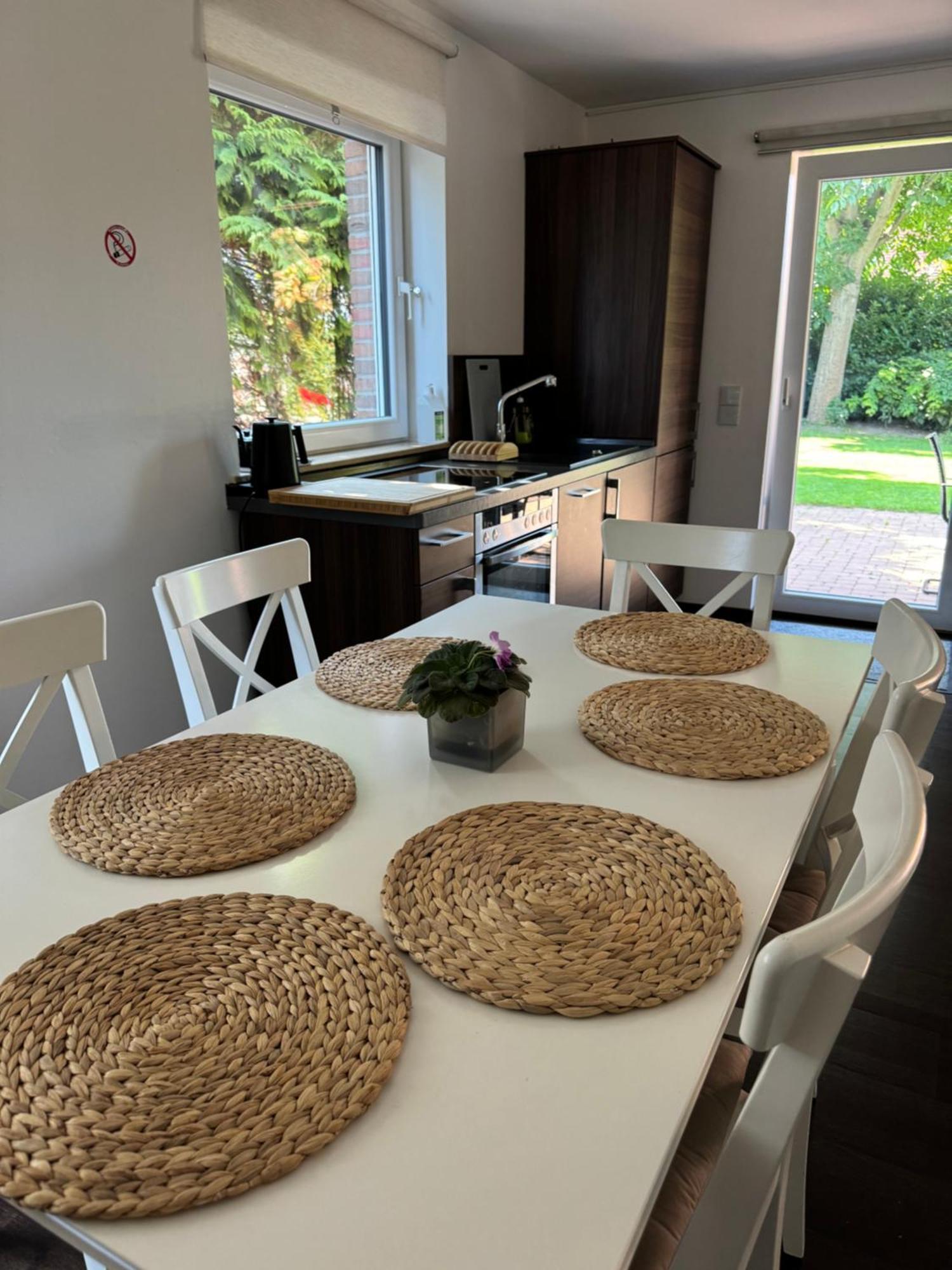 Modern House Gehrden Auf 2 Etagen, Nice Garten, Barbecue, Contactless Check-In, Free Parking Exterior foto