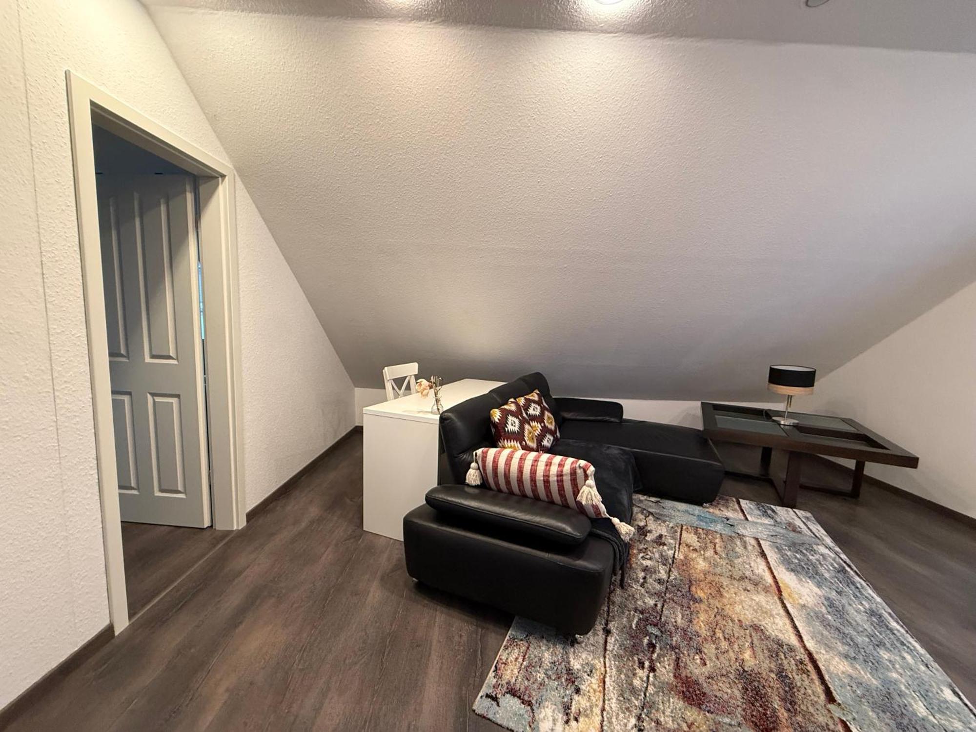 Modern House Gehrden Auf 2 Etagen, Nice Garten, Barbecue, Contactless Check-In, Free Parking Exterior foto